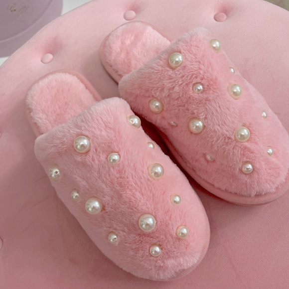 Pink Pearl Slippers NWOT - Picture 3 of 5
